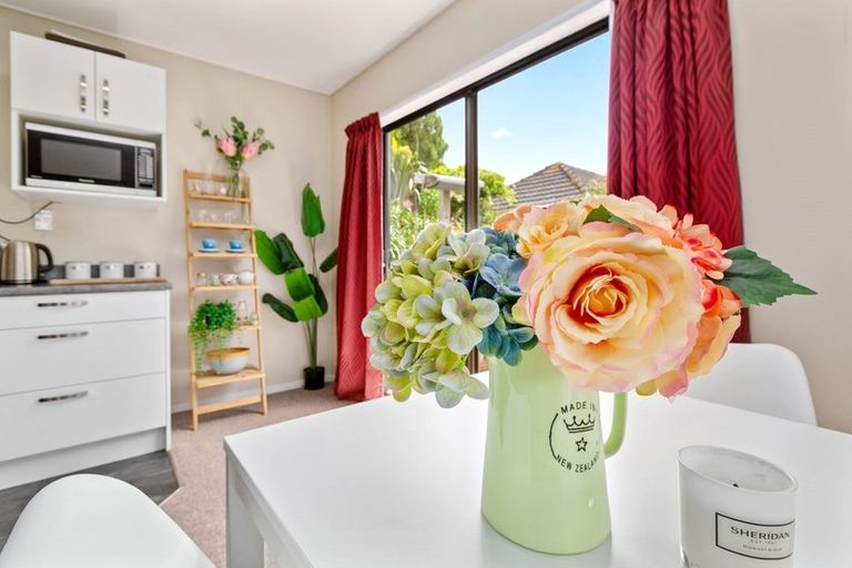 Photo of property in 12a Kitchener Terrace, Johnsonville, Wellington, 6037