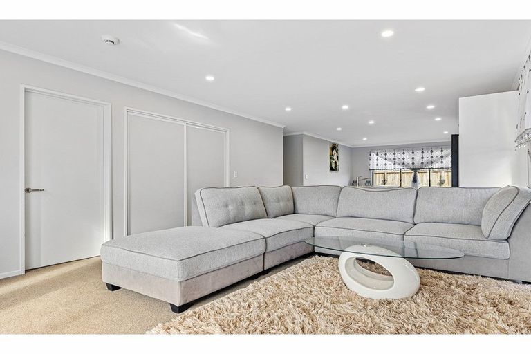 Photo of property in 1 Tippet Crescent, Wigram, Christchurch, 8025