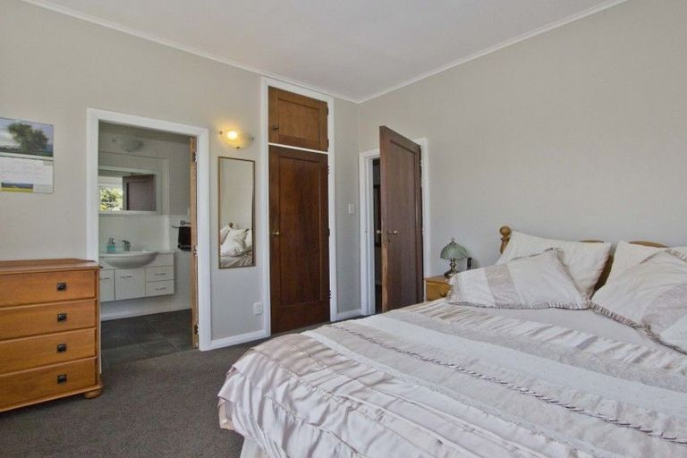 Photo of property in 3 Jutland Street, Waterloo, Lower Hutt, 5011