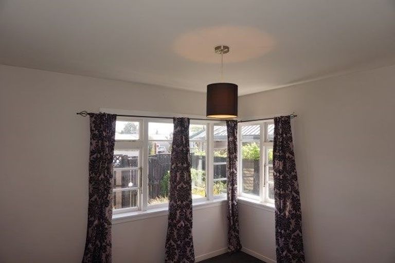 Photo of property in 1/44 Kathleen Crescent, Hornby, Christchurch, 8042