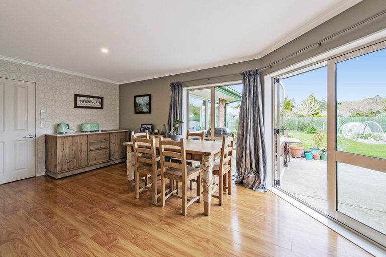 Photo of property in 79 North Terrace, Darfield, 7510