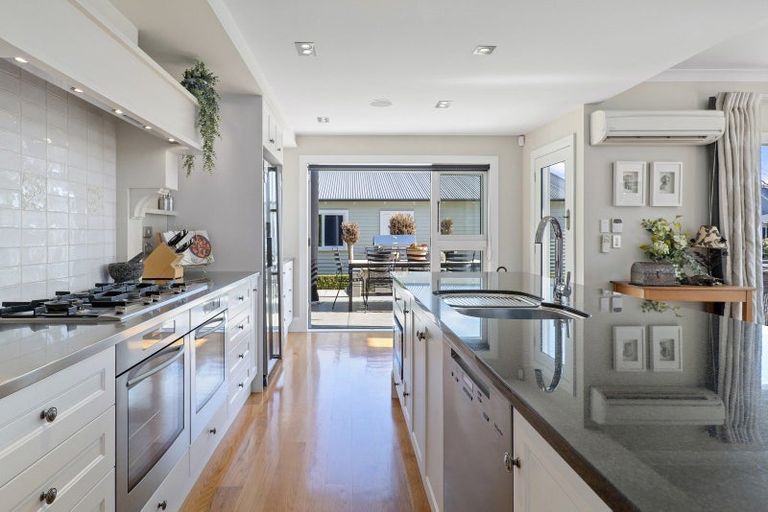 Photo of property in 93 Rossall Street, Merivale, Christchurch, 8014