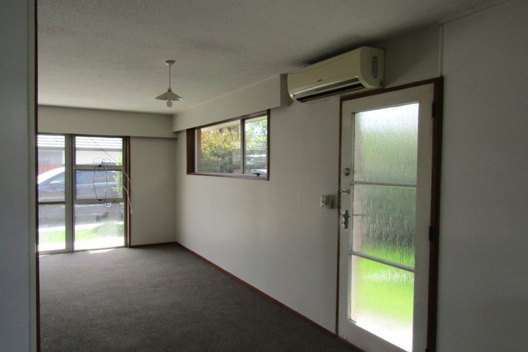 Photo of property in 1/97 Gayhurst Road, Dallington, Christchurch, 8061