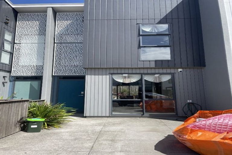 Photo of property in 14 Chaffinch Road, Hobsonville, Auckland, 0616
