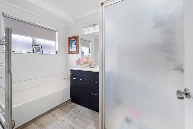 Photo of property in 106 Burns Street, Leamington, Cambridge, 3432