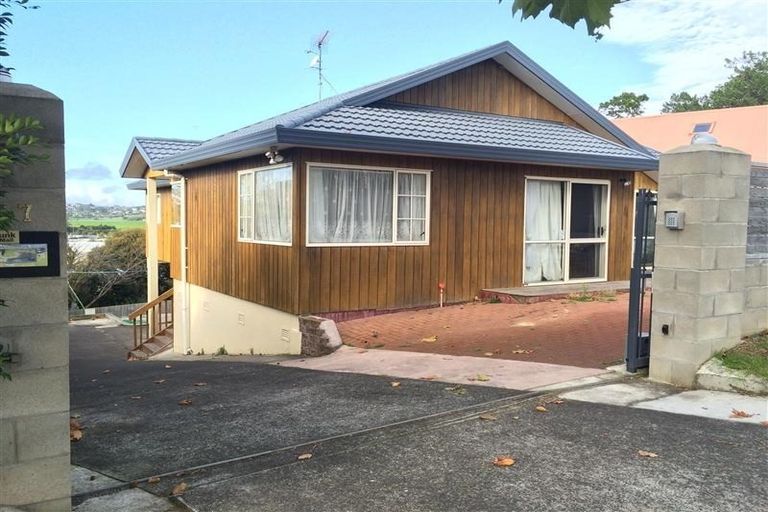 Photo of property in 107 Bushlands Park Drive, Albany, Auckland, 0632