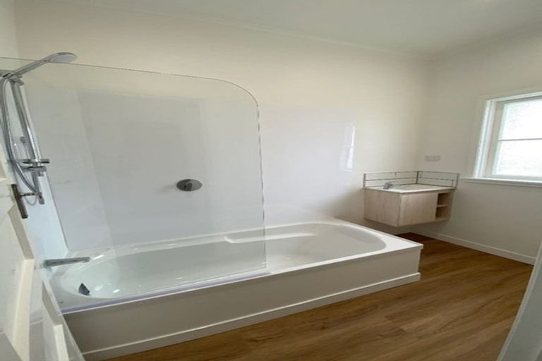 Photo of property in 12 Tripoli Street, Onekawa, Napier, 4110