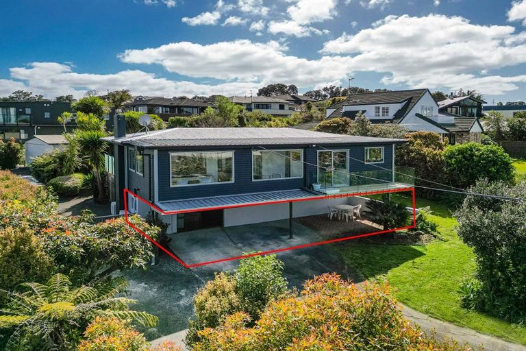 Photo of property in 44 Rewi Street, Torbay, Auckland, 0630
