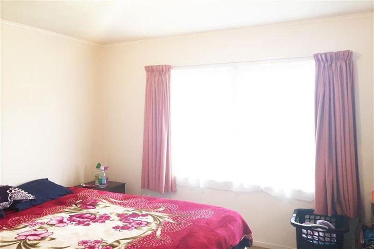 Photo of property in 3/76 Settlement Road, Papakura, 2110