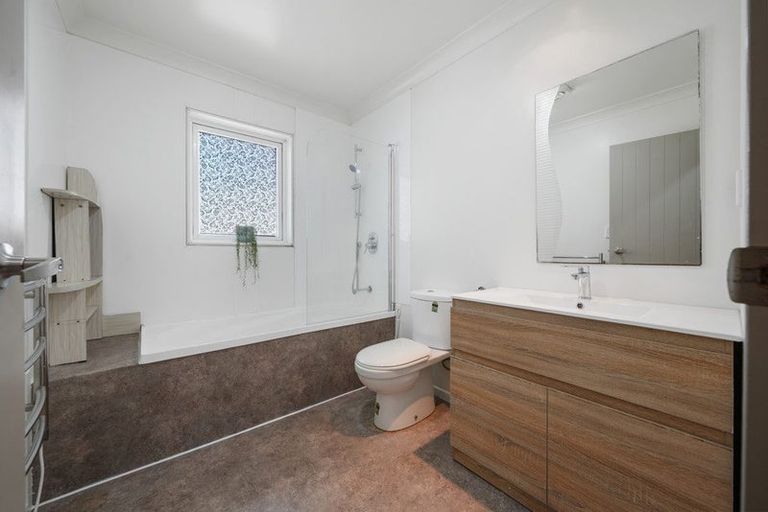 Photo of property in 67a Avenue Road, Otahuhu, Auckland, 1062