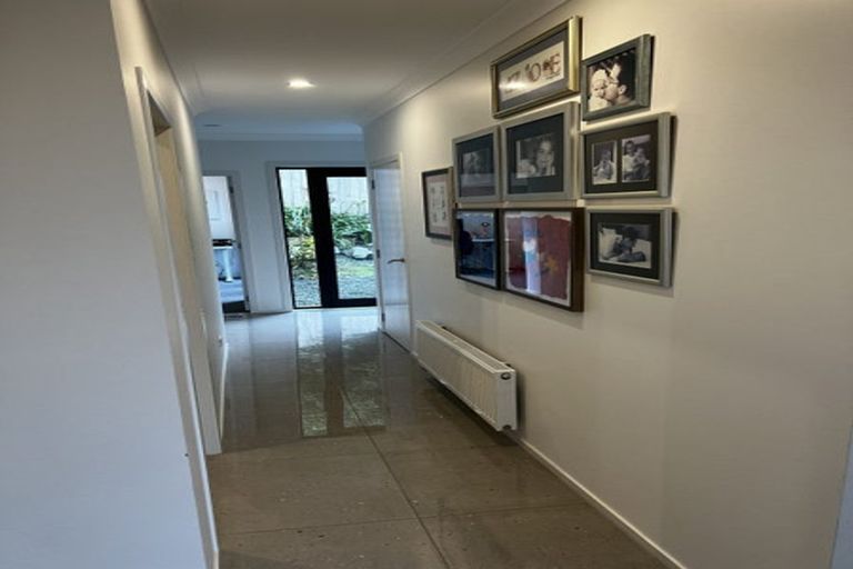 Photo of property in 8 The Track, Plimmerton, Porirua, 5026