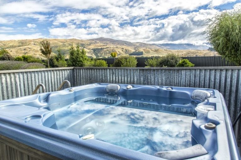 Photo of property in 6 Madison Lane, Cromwell, 9310