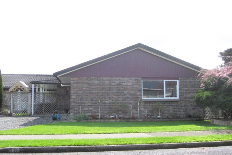 Photo of property in 18 Koromiko Street, Inglewood, 4330