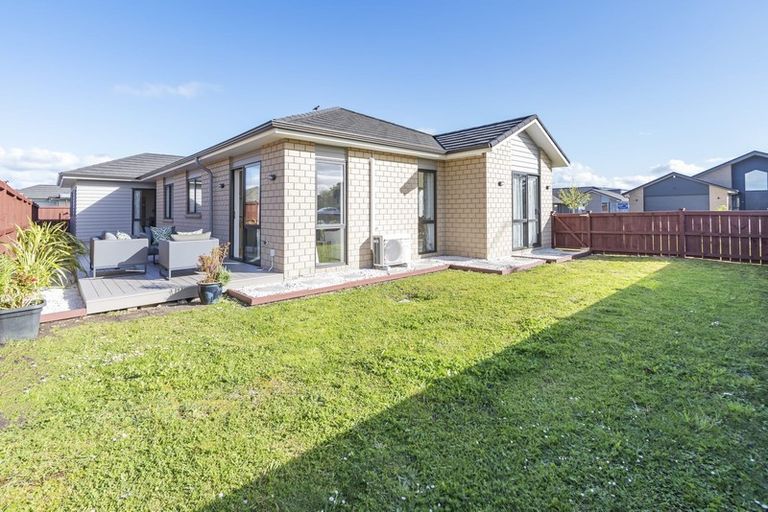 Photo of property in 26 Paso Fino Crescent, Karaka, Papakura, 2113