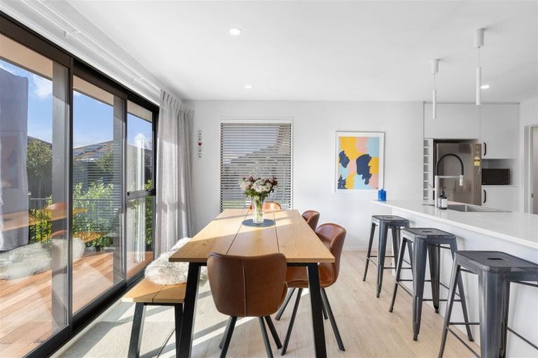 Photo of property in 52 Stationmasters Way, Prebbleton, 7604