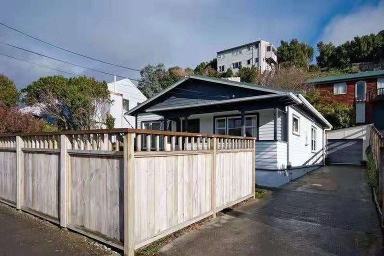 Photo of property in 24 Phillip Street, Johnsonville, Wellington, 6037