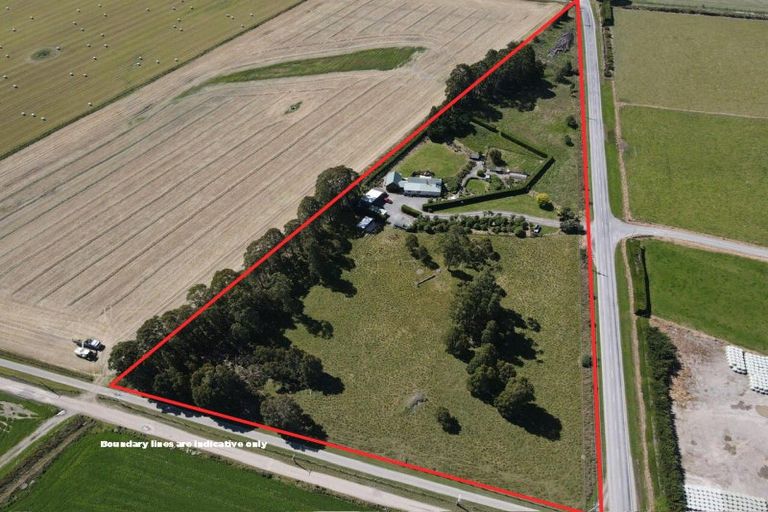 Photo of property in 265 Riverside Road, Oreti Plains, Winton, 9783