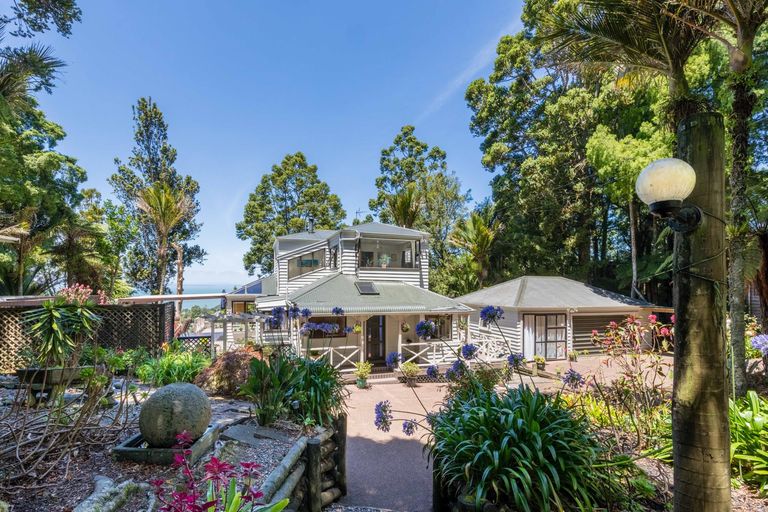 Photo of property in 84 Park Road, Titirangi, Auckland, 0604