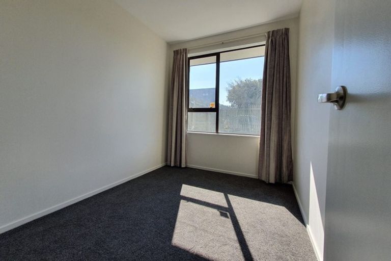 Photo of property in 1/260 Lincoln Road, Addington, Christchurch, 8024