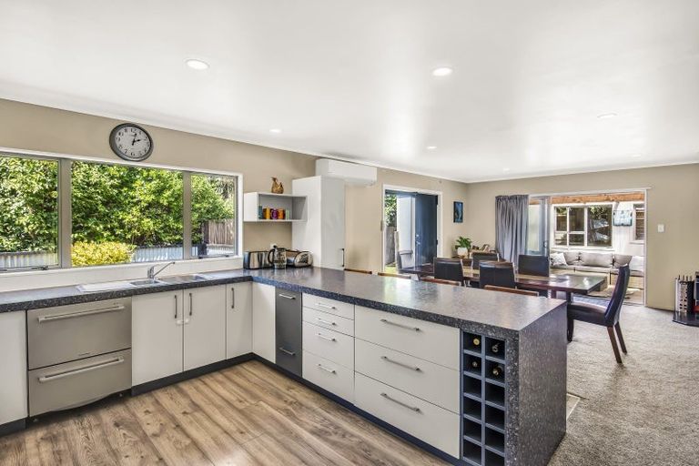 Photo of property in 64 Poplar Avenue, Raumati South, Paraparaumu, 5032