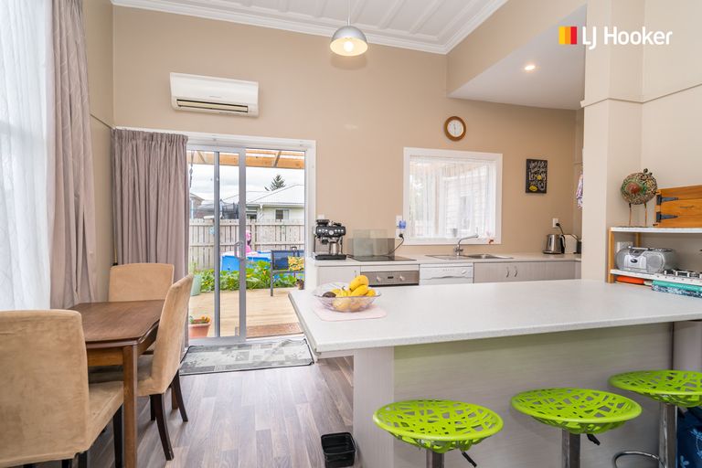 Photo of property in 17 Wesley Street, South Dunedin, Dunedin, 9012