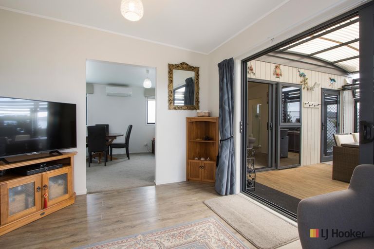 Photo of property in 10 Reel Road, Athenree, Waihi Beach, 3611