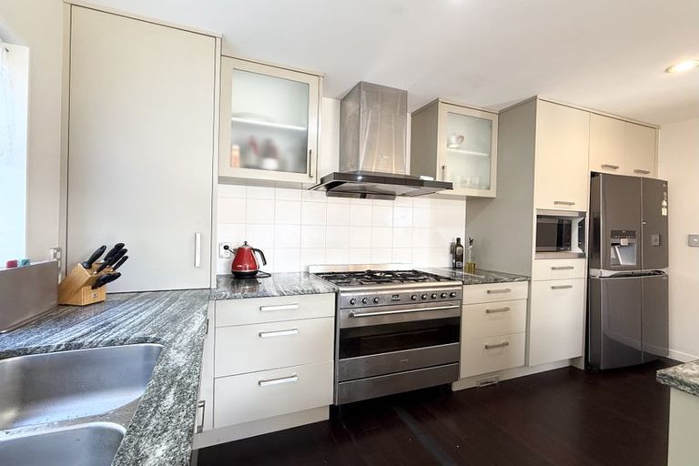 Photo of property in 46 Bur Oak Terrace, Schnapper Rock, Auckland, 0632