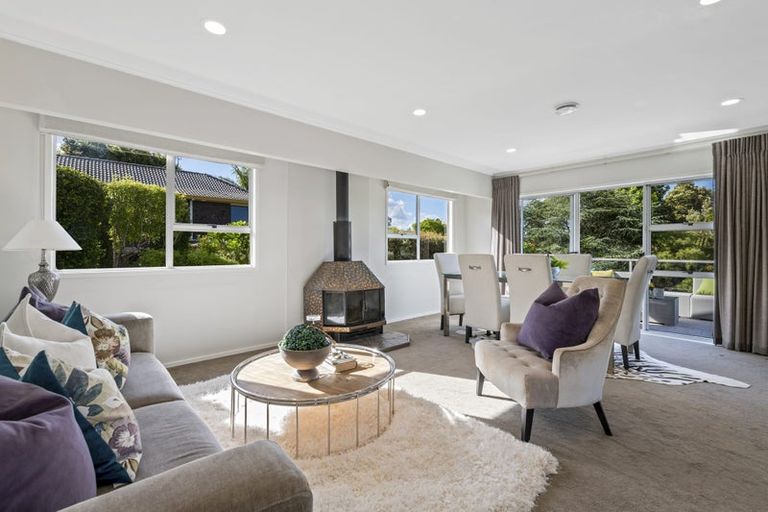 Photo of property in 9 Serrata Place, Browns Bay, Auckland, 0630