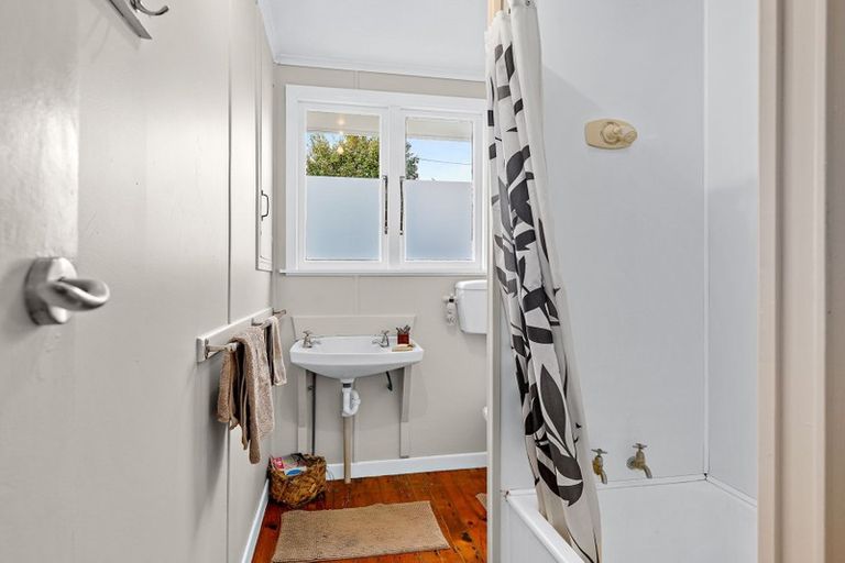 Photo of property in 12 Washington Avenue, Snells Beach, 0920