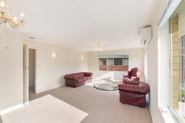 Photo of property in 33 Raukawa Street, Otaki, 5512