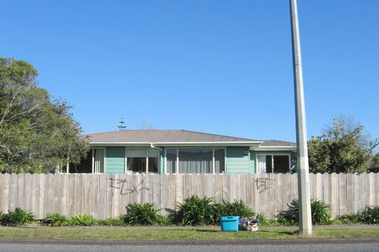 Photo of property in 27 Dominion Road, Papakura, 2110