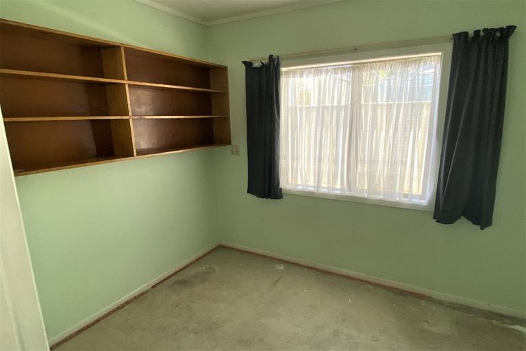 Photo of property in 6 Hussey Street, Oakura, 4314