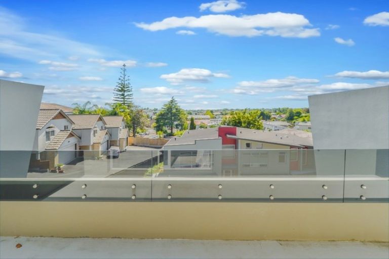 Photo of property in 21c Ruakiwi Road, Hamilton Lake, Hamilton, 3204