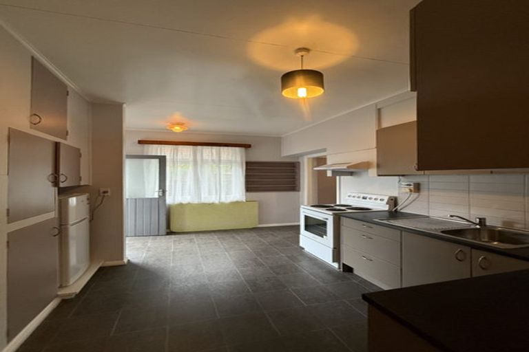 Photo of property in 5-5a Moncrieff Street, Mount Victoria, Wellington, 6011