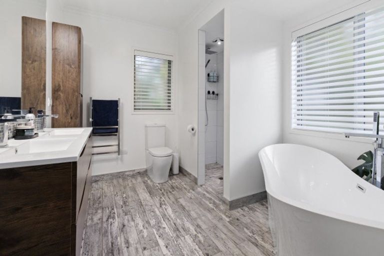 Photo of property in 1539 Waiuku Road, Waiuku, 2681