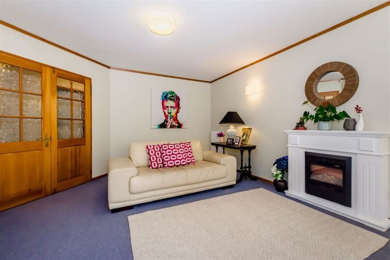 Photo of property in 9 Compass Court, Paraparaumu, 5032