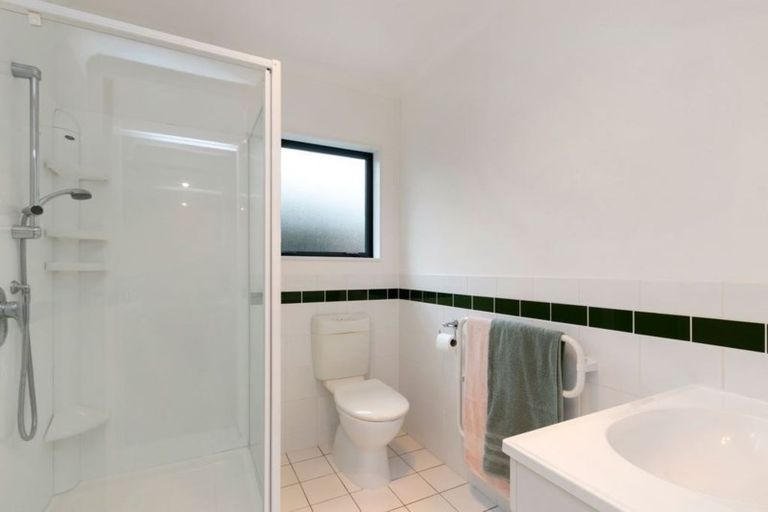 Photo of property in 38b Bauchop Road, Waterloo, Lower Hutt, 5011