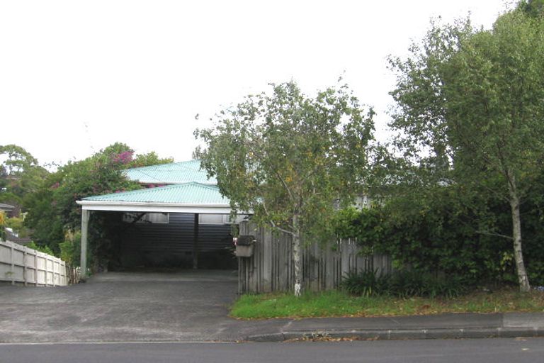 Photo of property in 2/41 Selwyn Crescent, Forrest Hill, Auckland, 0620