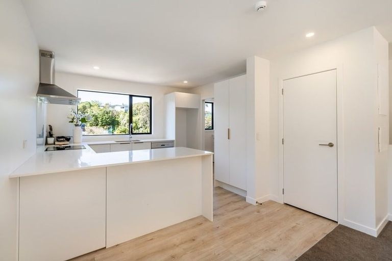 Photo of property in 11e Barberry Grove, Maungaraki, Lower Hutt, 5010