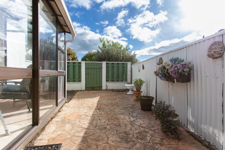 Photo of property in 76 Guy Street, Dannevirke, 4930