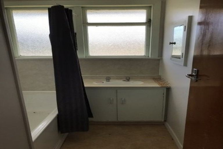 Photo of property in 130 Kermode Street, Ashburton, 7700