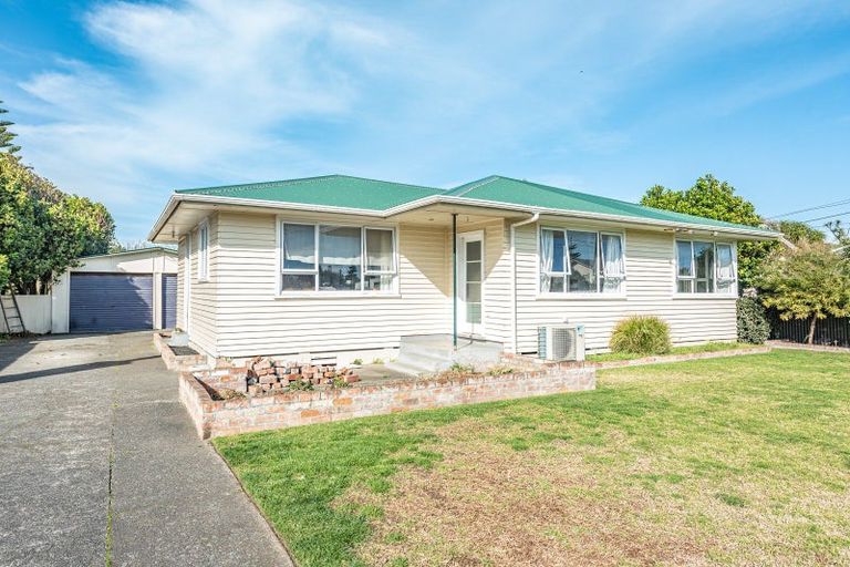Photo of property in 12 Manuka Street, Castlecliff, Whanganui, 4501