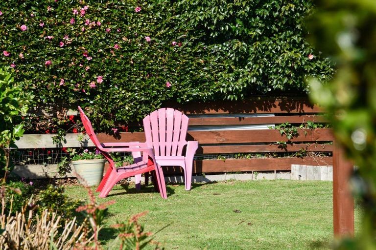 Photo of property in 39 Braid Road, St Andrews, Hamilton, 3200