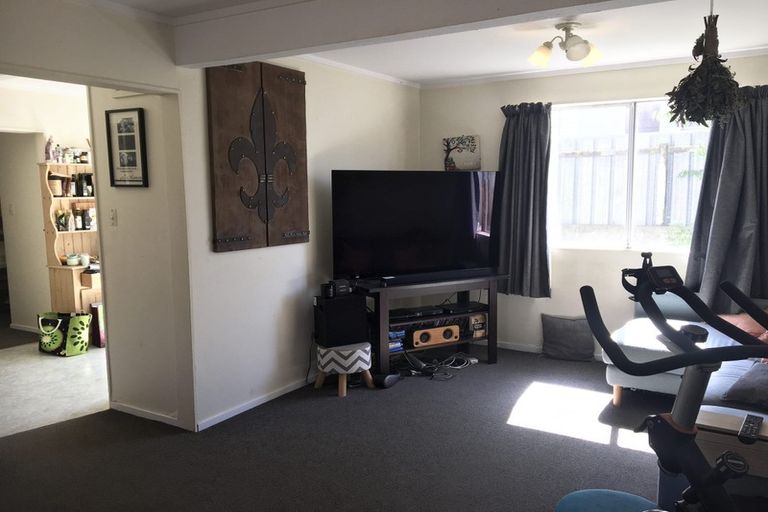 Photo of property in 28d Leighton Avenue, Waiwhetu, Lower Hutt, 5010