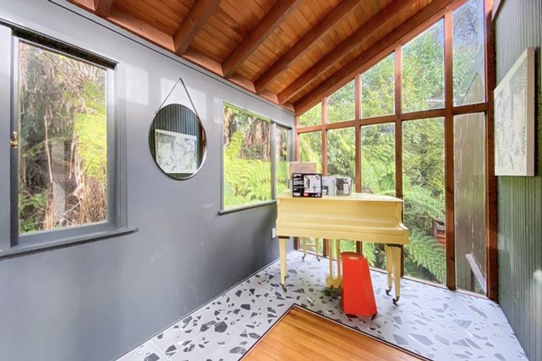 Photo of property in 221 Titirangi Road, Titirangi, Auckland, 0604