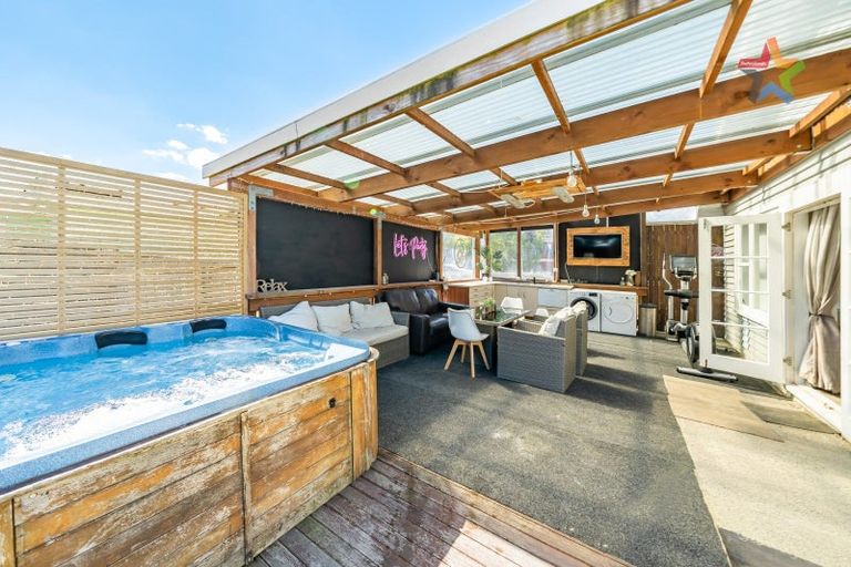 Photo of property in 56 Bledisloe Crescent, Wainuiomata, Lower Hutt, 5014