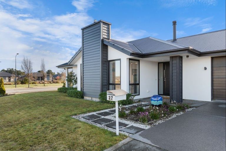 Photo of property in 27 Faringdon Boulevard, Rolleston, 7615