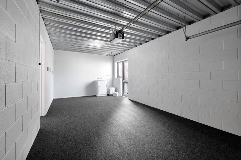 Photo of property in 2/65 Northgate, Strandon, New Plymouth, 4312