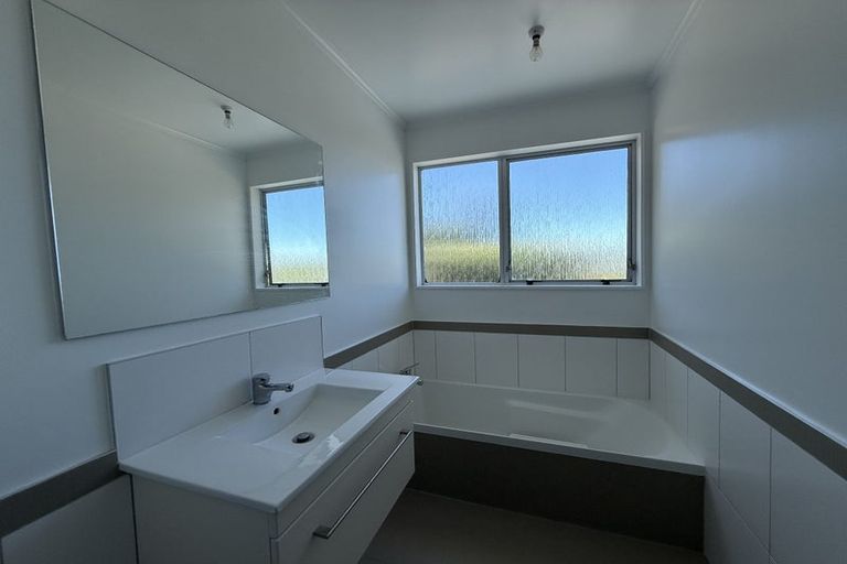 Photo of property in 30 Elliott Street, Johnsonville, Wellington, 6037