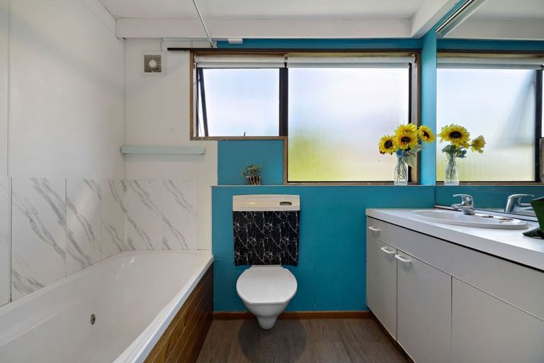 Photo of property in 14 Earnslaw Terrace, Queenstown, 9300